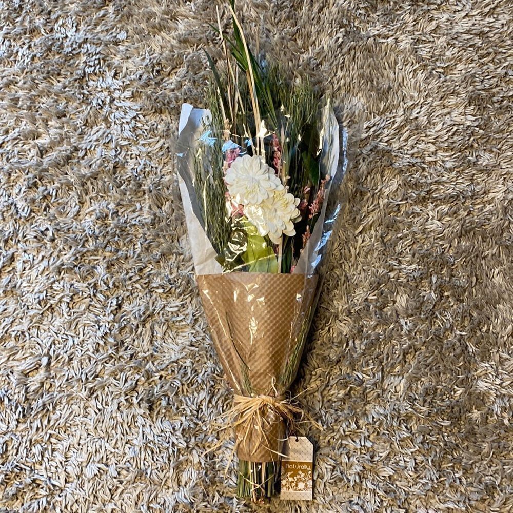 Naturally Brand Beautiful Dried Flower Arrangement